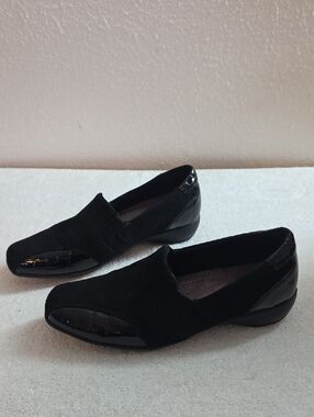 Clarks Everday Black Croc Print Patent Leather Suede Slip-On Wedges Ladies 7
